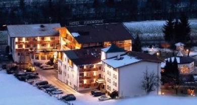 Hotel Landgut Zapfenhof Zellbergeben Kültér fotó