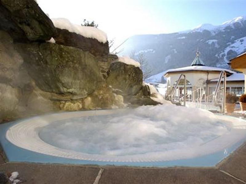 Hotel Landgut Zapfenhof Zellbergeben Kültér fotó