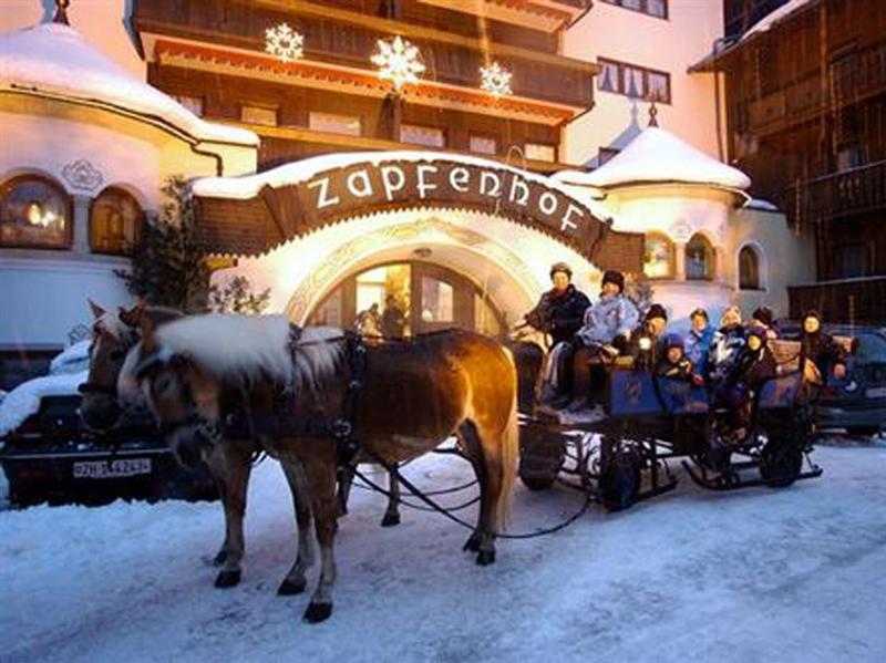 Hotel Landgut Zapfenhof Zellbergeben Kültér fotó